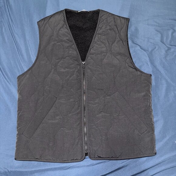 ZARA - Men's Puffer Vest - Picture 1 of 5